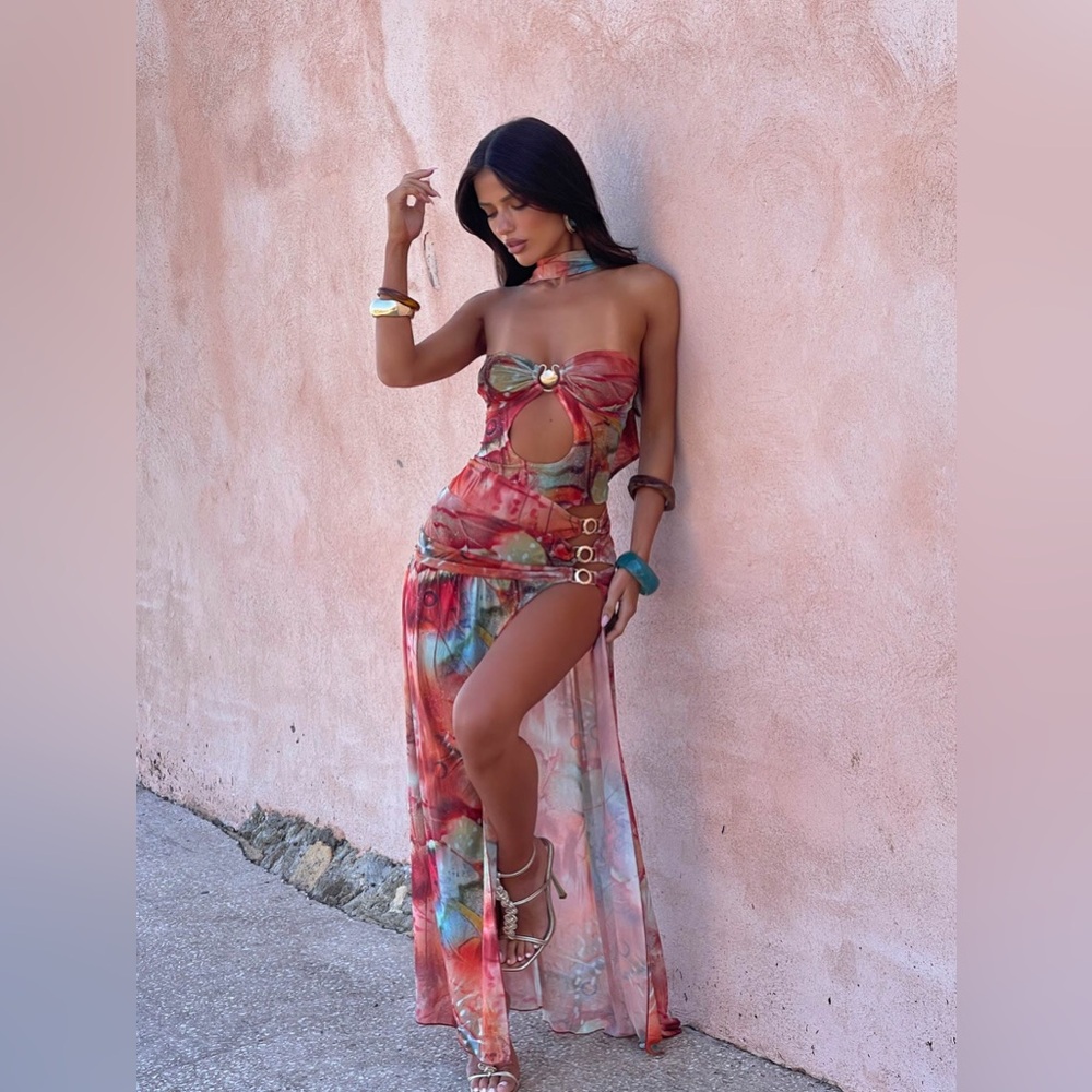 Elegant Multicolor Halter Maxi Dress